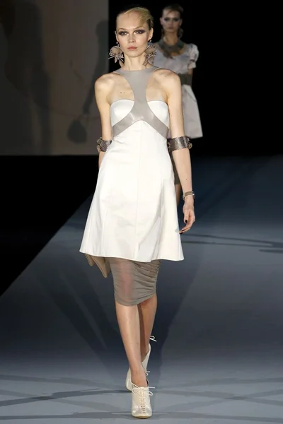 Look 27